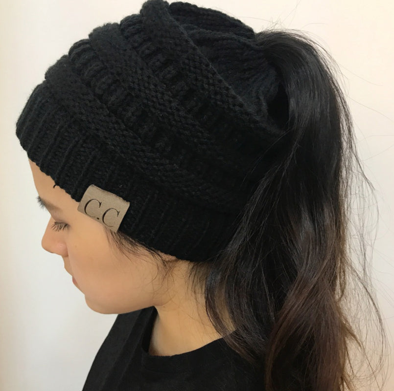 High Bun Ponytail Beanie Hat Chunky Soft Stretch Cable Knit Warm Fuzzy Lined Skull Beanie Acrylic Hats Men and Women